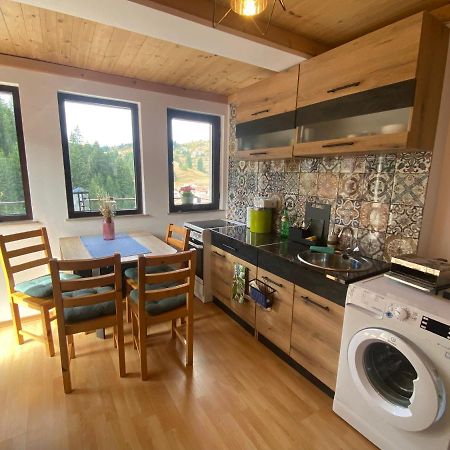 Stoykite Escape House Apartment Bagian luar foto