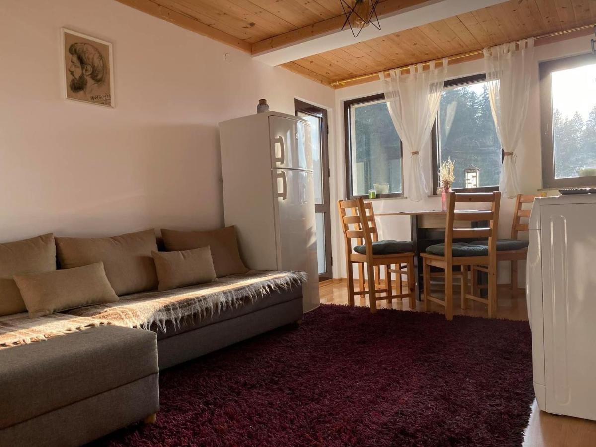 Stoykite Escape House Apartment Bagian luar foto