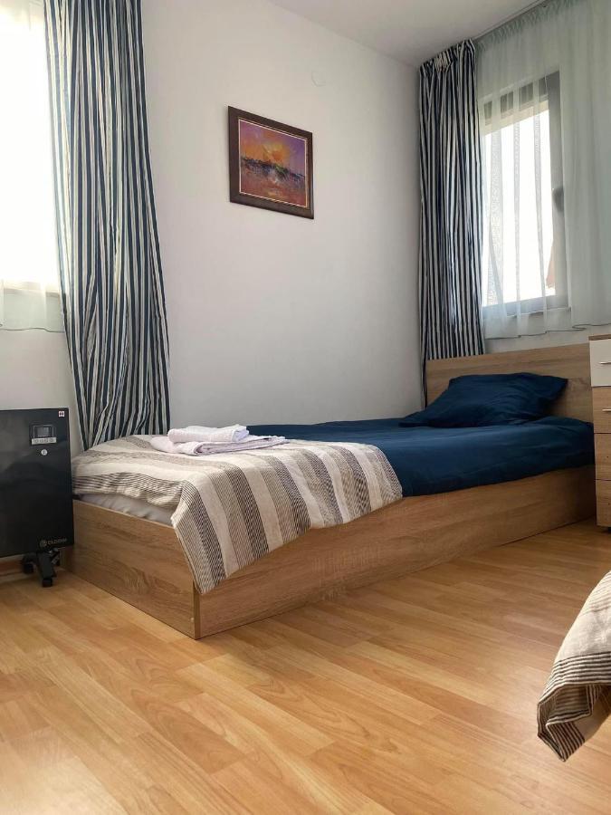 Stoykite Escape House Apartment Bagian luar foto
