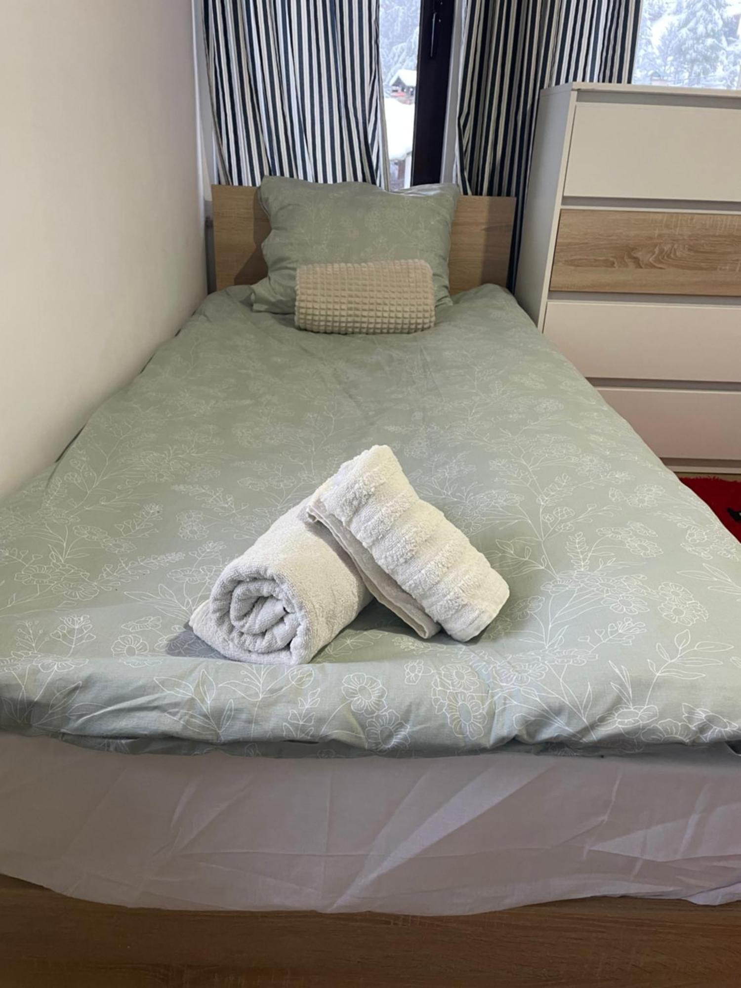 Stoykite Escape House Apartment Bagian luar foto